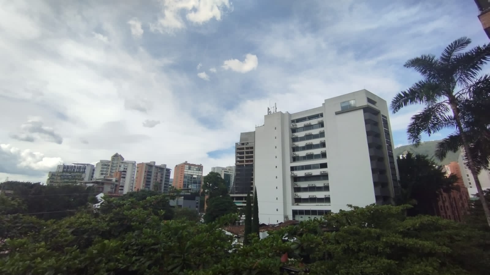 Venta de Apartamento Duplex en el Poblado Patio Bonito