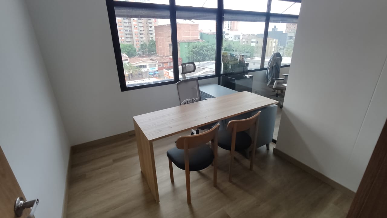 Oficina (COWORKING) en Venta – Los Colores