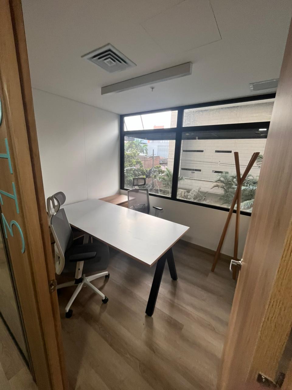 Oficina (COWORKING) en Arriendo – Los Colores