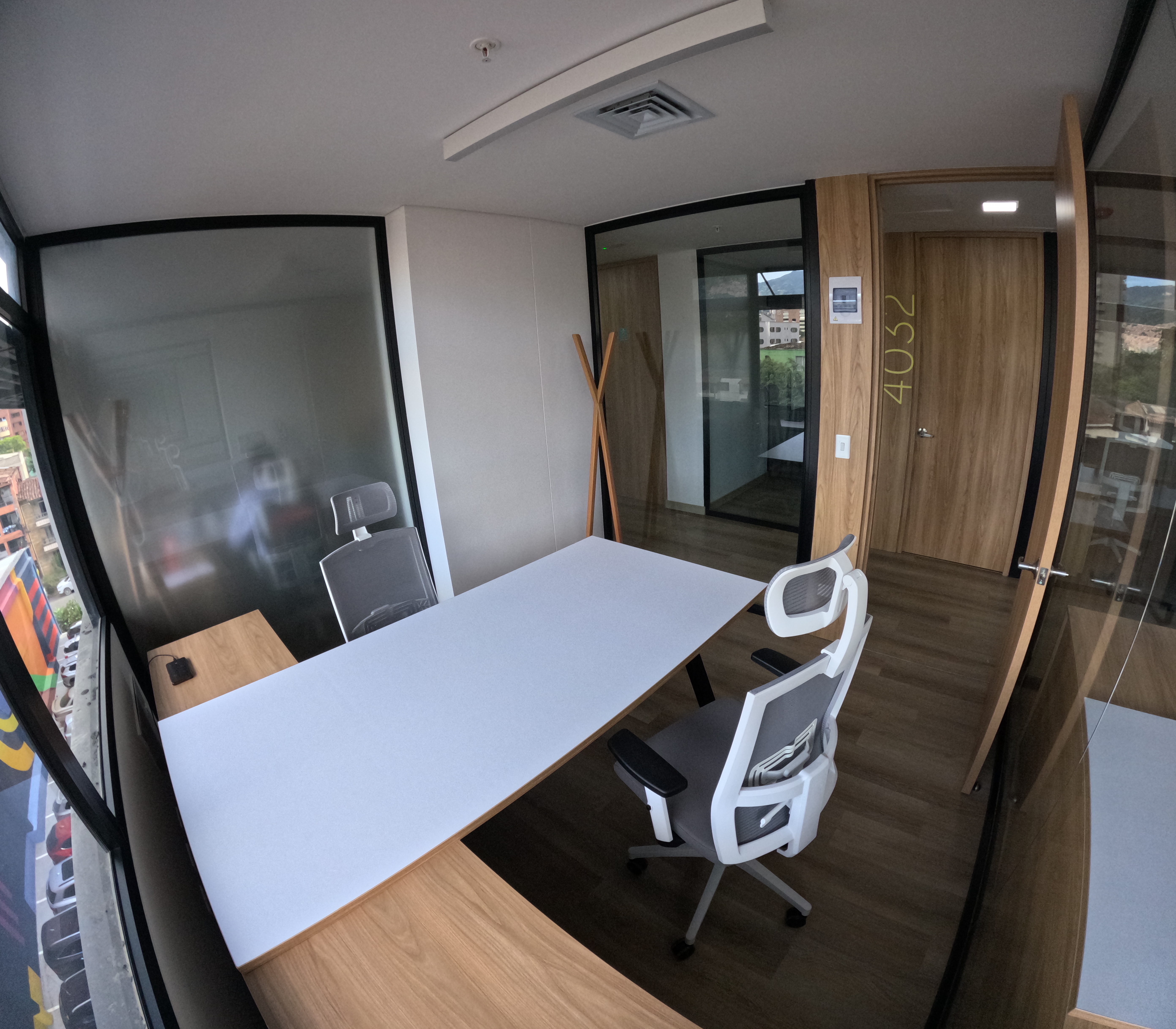 Oficina (COWORKING) en Arriendo – Los Colores